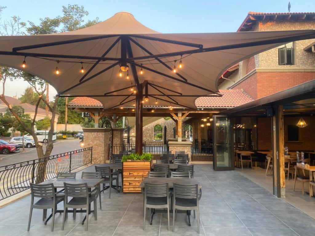 Garden Court Morningside Sandton โจฮันเนสเบิร์ก ภายนอก รูปภาพ